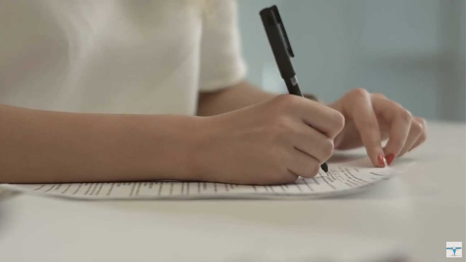 In diesem Video erfährst du, wie eine ergonomische Stifthaltung aussieht